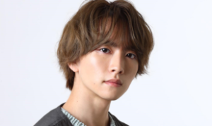 板垣李光人さん